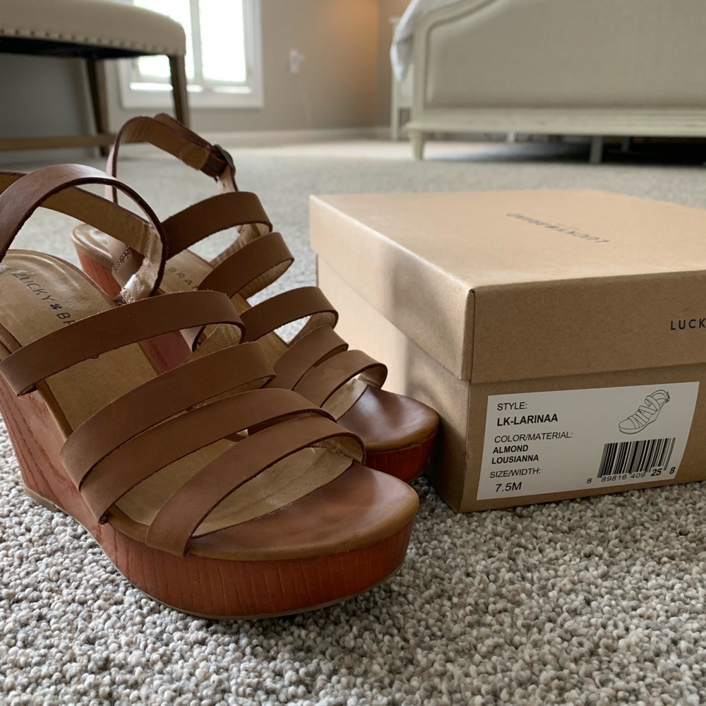 Lucky Brand Larinaa Sz 7.5
